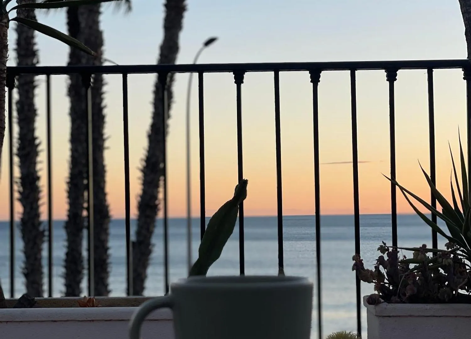 Sunset Ocean View In Malaga Beach Apartment
